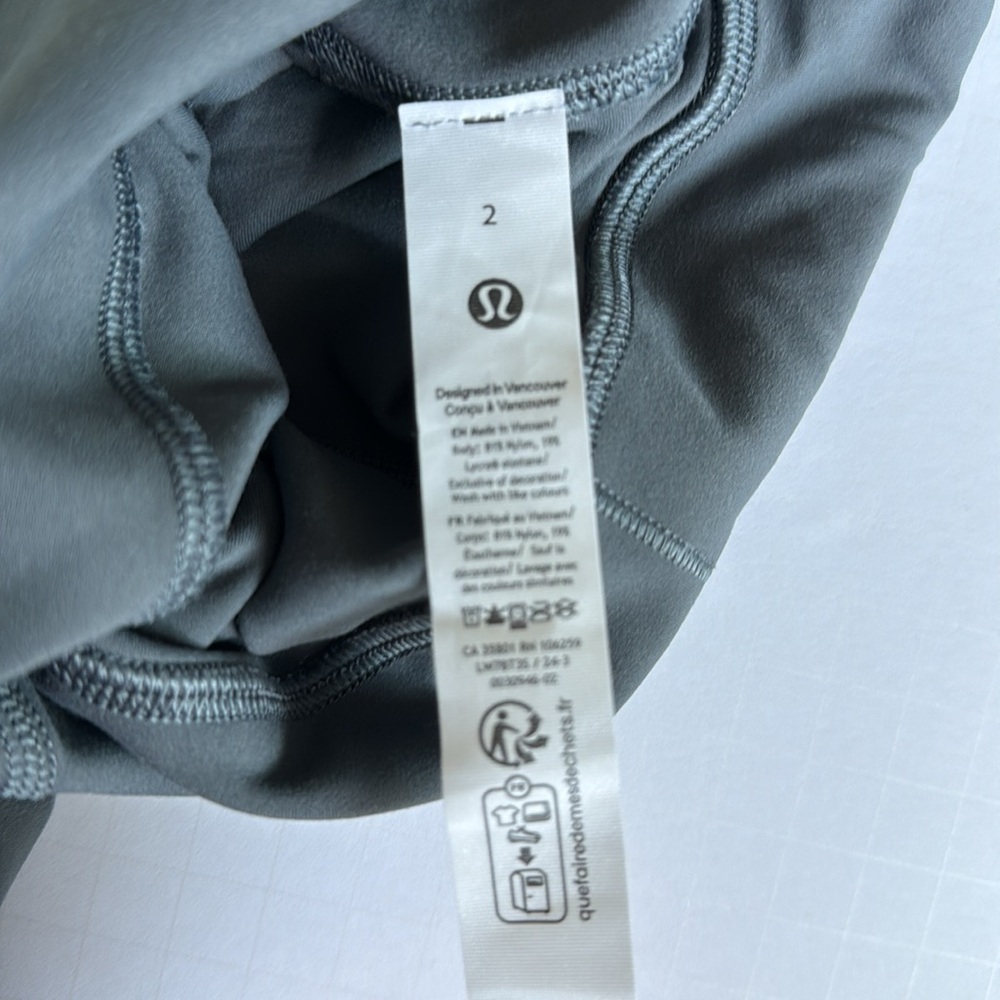 Lulu Lemon Grey Women's High-Waisted Biker 6” Shorts - Size 2 NWOT - Picture 10 of 10